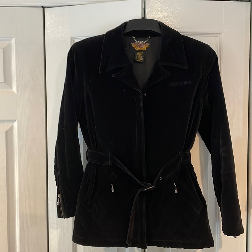 Beautiful vintage, retro Harley Davidson velvet quilted belted coat
